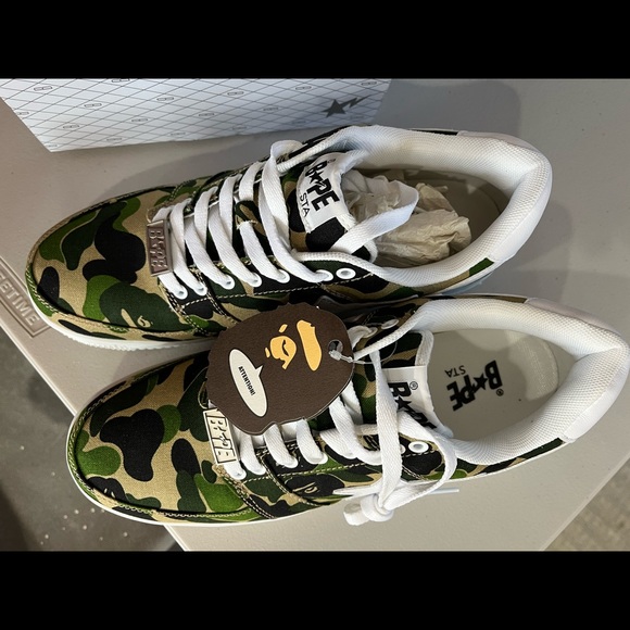 Bapesta - Picture 3 of 5